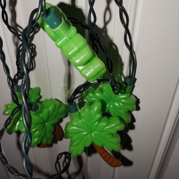 Palm Tree String Lights Tropical Decor Party Indoor/Outdoor 10 Bulbs Green Wire - Picture 3 of 8